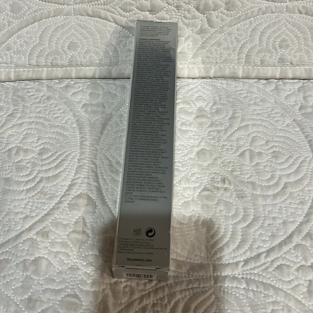 IT Color correcting full coverage cream in‎ Rich, new